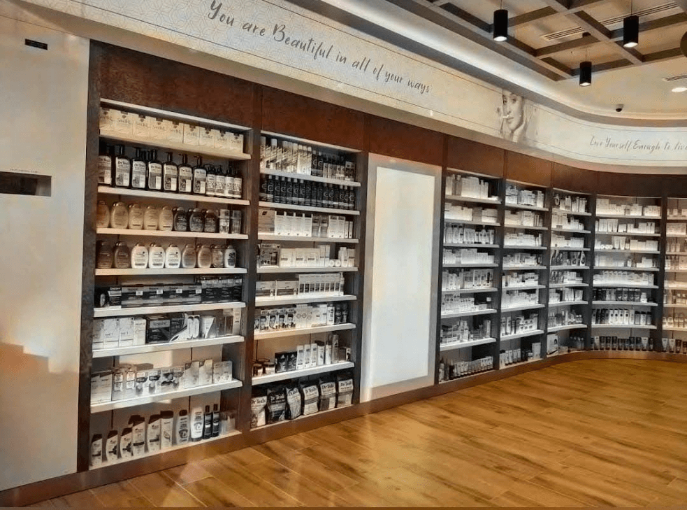 Medon interior — pharmacy counter