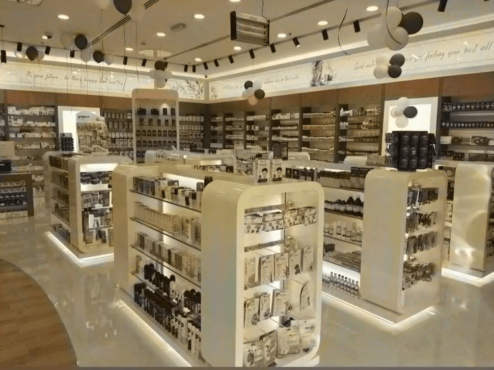 Medon interior — supplements wall