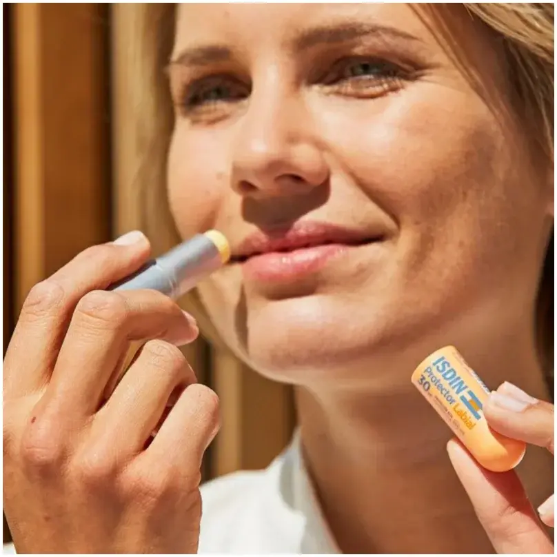 Isdin Lip Protector SPF30 Hydrating Lip Balm 4g